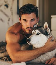 hommes 5dbb0da6d004b.jpg