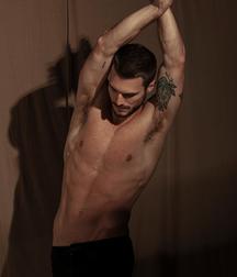 hommes 5dbb0db6d2813.jpg