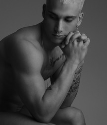 hommes 5dbb0dc7e1af8.jpg