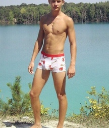 boy 003 5dbc6ec572bb4.jpg