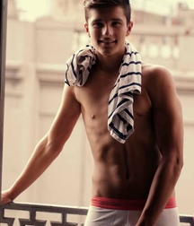 boy 003 5dbc6ed11764e.jpg