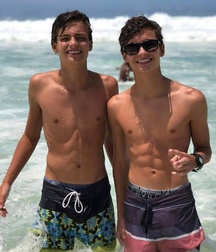 boy 003 5dbc6f01d8a24.jpg