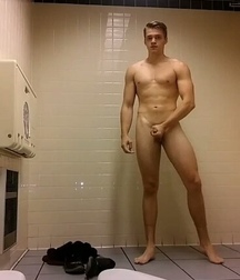 boy 006 5dbca1c77ade1.jpg