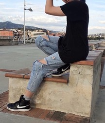 joie de vivre 5dc44cf1d9ca0.jpg