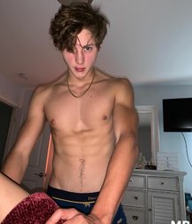 homoerotic 5dd180677c68b.jpg