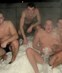 gayarmy 5e08d7bc70cf6.jpg