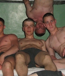 gayarmy 5e08d7c5539dd.jpg