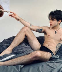 yes I am boy 5e15abae9c06c.jpg