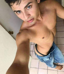 deices - cute boys 5e3c3a9c00953.jpg