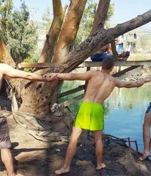 etre charmant - boys shirtless  5e4a6d23c9d3c.jpg