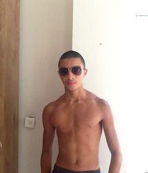 encore garçons - straight boys having fun 5e61165813d81.jpg