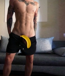 touche moi gay tube 5f5cef66248cb.jpg