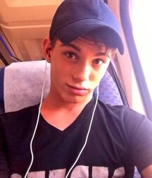 hallo boys gay tube twinks mix 5f70b62c96ecd.jpg