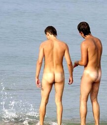à la plage boys porn nude 5f8aa6aa1f433.jpg