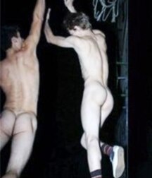 Monday naked day gay tube 5f97000365ee6.jpg