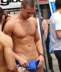 coucher avec branlette gay tube 5f9f30a63a568.jpg