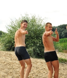 gold boys gay tube guys mix 5fa942a46b811.jpg