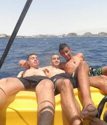 teens fun gold gay tube 01 5fc54c9576e30.jpg
