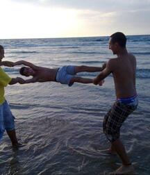 teens gay tube gold 03 5fc54dda2daf5.jpg