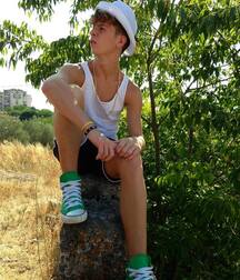 teens happy gay tube fun gold 05 5fc54fa82f786.jpg