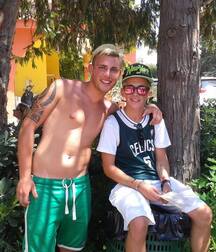 teens happy gay tube fun gold 05 5fc54fac84347.jpg