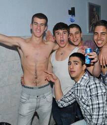 nice Monday gay tube 03 5fce06487fcef.jpg