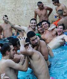 envie de vous gay tube teens 5fd1f4d215447.jpg