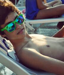gay tube shirtless boys again 5fd25bdaaf3e4.jpg