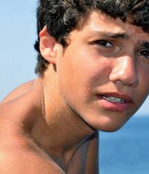 gay tube shirtless boys again 5fd25c1bc36f8.jpg