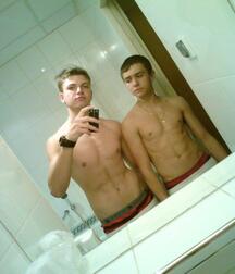 amazing boys gay tube luster  5fd7dcb251e36.jpg
