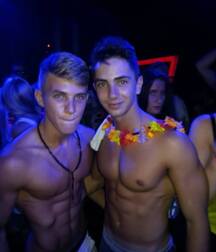 friends and boys gay tube 5fda35191ff61.jpg