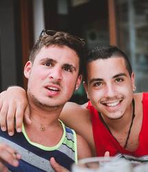 coucher avec twink gay tube 5fda7b46bbdea.jpg