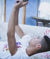 coucher avec twink gay tube 5fda7b5310dca.jpg