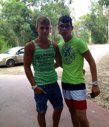 coucher avec twink gay tube 5fda7b755b9ac.jpg