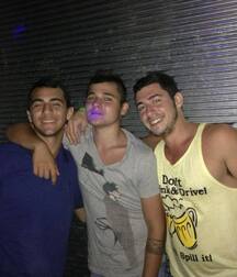 coucher avec twink gay tube 5fda7b78d635c.jpg