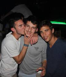 coucher avec twink gay tube 5fda7b7f2d507.jpg