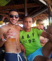 coucher avec twink gay tube 5fda7b82c5e64.jpg