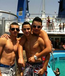 coucher avec twink gay tube 5fda7b876b921.jpg