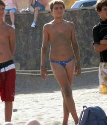 coucher avec twink gay tube 5fda7be1ab0d4.jpg