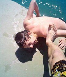 coucher avec twink gay tube 5fda7bf9d0790.jpg