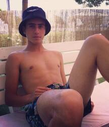 coucher avec twink gay tube 5fda7c446c9c8.jpg