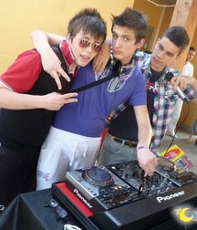 nice Monday gay teen tube 5ff37f5e61d80.jpg