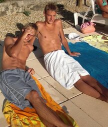 happy ados gay tube 5ffb7118bfe03.jpg