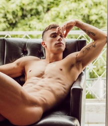 follow the boys porn 5ffdb126c9539.jpg