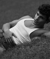 hot pics gay tube 6002f3bd9b34b.jpg