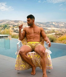  some beautiful gay tube 600899ee09127.jpg