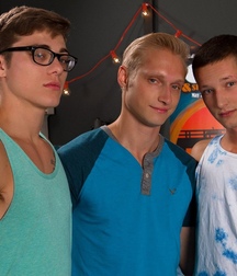 sucer et baiser twink tube 60108b4339dec.jpg