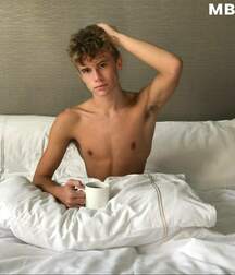 VERY GOOD MENS GAY TUBE 60143ec48d92c.jpg