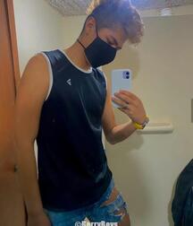 maxi hyper boys gay boys tube 601ab039dc257.jpg