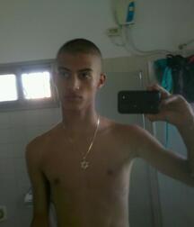 les amis hetero gay tube 601ac9a6395e9.jpg
